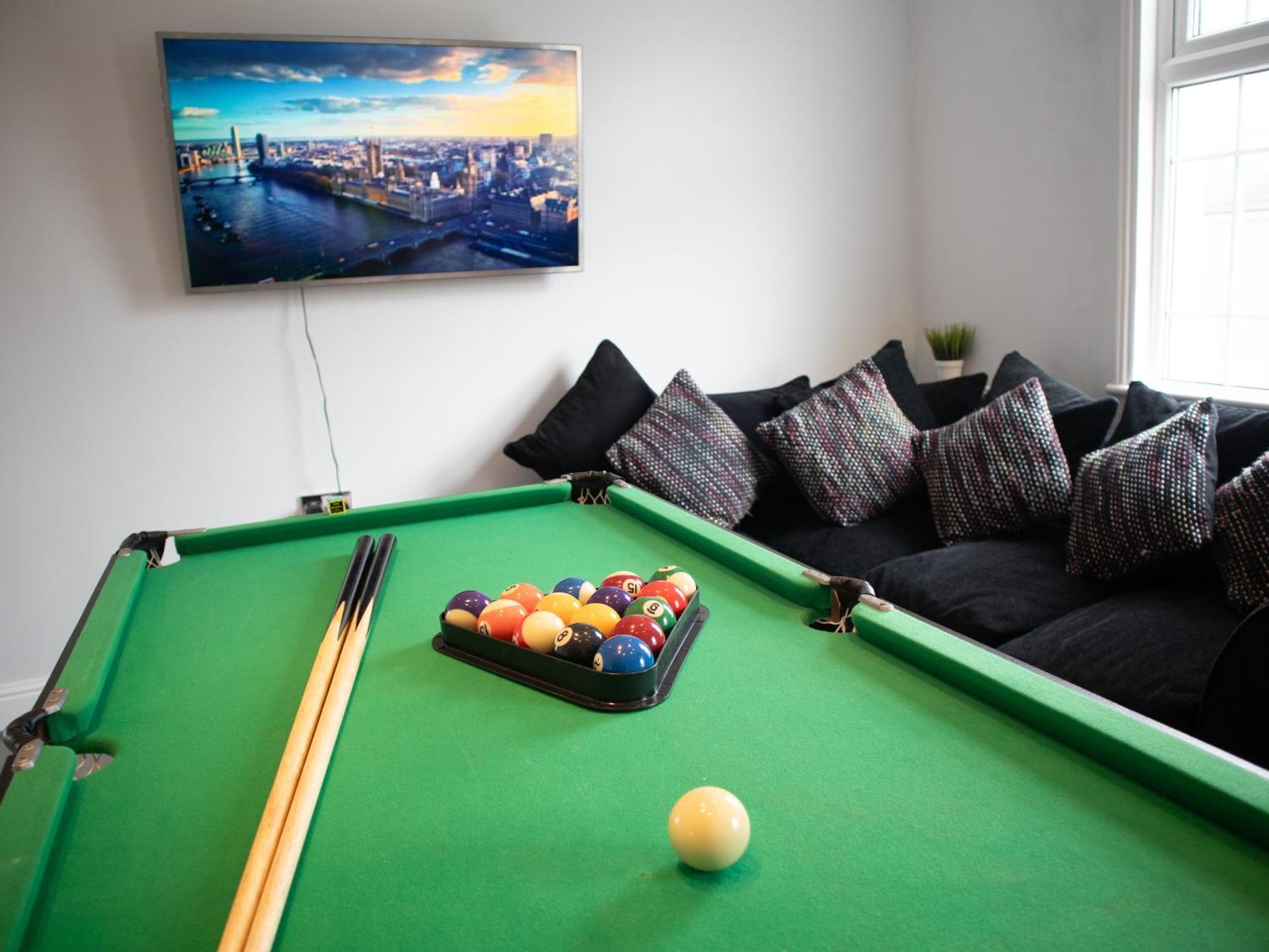 Апартаменты Bright Private Terrace - Free Private Parking - Tv - Wifi - Netflix Кройдон Экстерьер фото